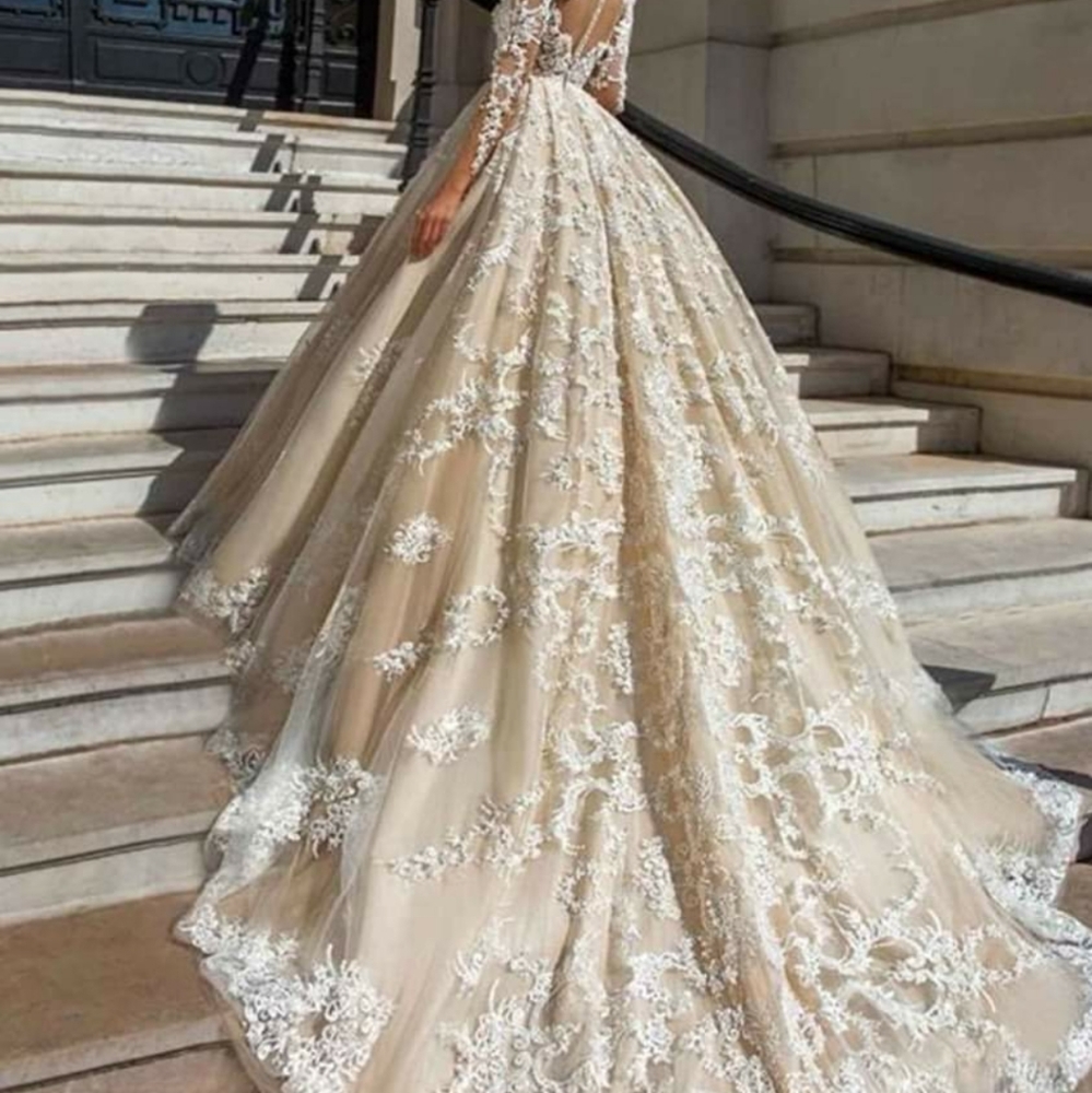 Wedding dress